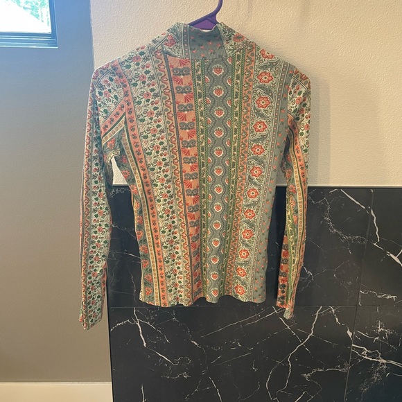 Sezane Felix Jumper in Candeur Print Collaboration with MDLO - Picture 3 of 7